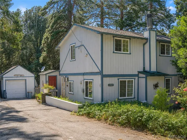 $369,000 | 25027 Moon Drive, Crestline, CA 92325