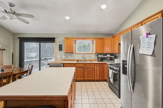 $399,900 | 9370 128th Avenue, West Olive, MI 49460