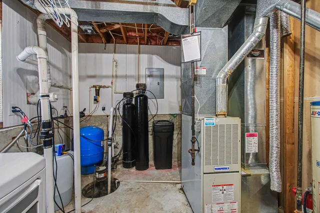 $399,900 | 9370 128th Avenue, West Olive, MI 49460