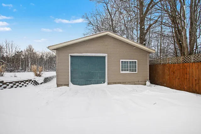 $399,900 | 9370 128th Avenue, West Olive, MI 49460