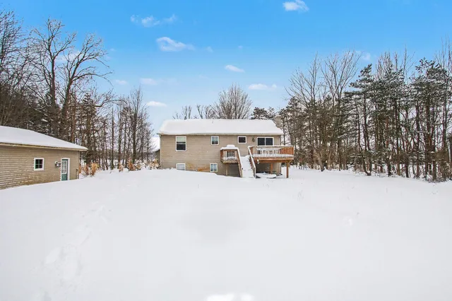 $399,900 | 9370 128th Avenue, West Olive, MI 49460