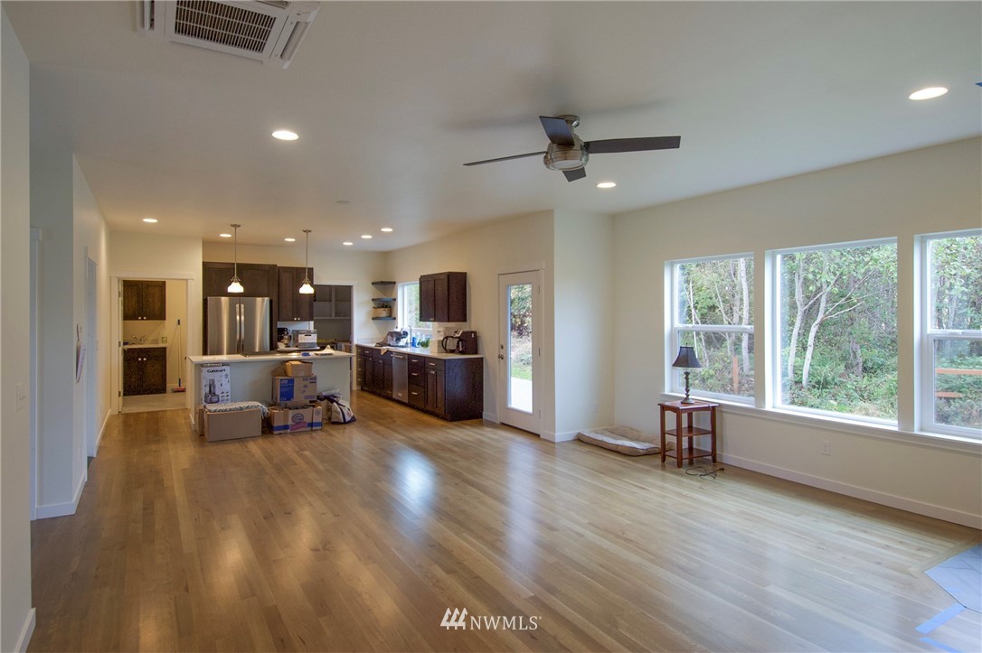 1422 Rook Drive Port Angeles, WA 98362 - Photo 4 of 40 Gallery Image 4