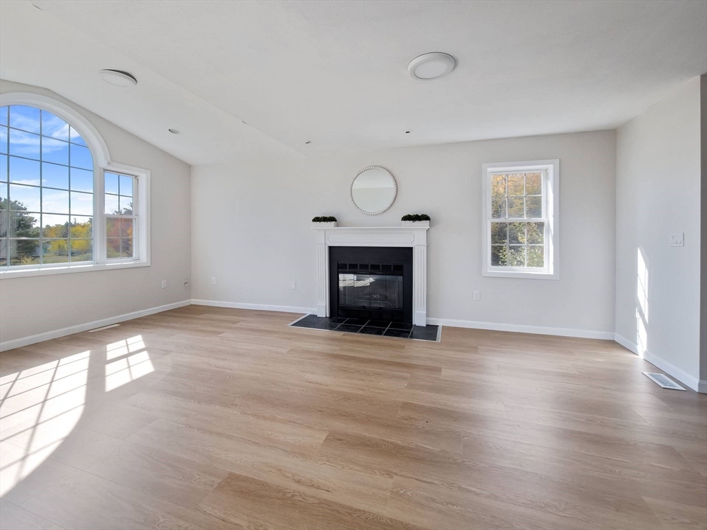 39 Gibbs Road Blandford, MA 01008 - Photo 5 of 31 Gallery Image 5