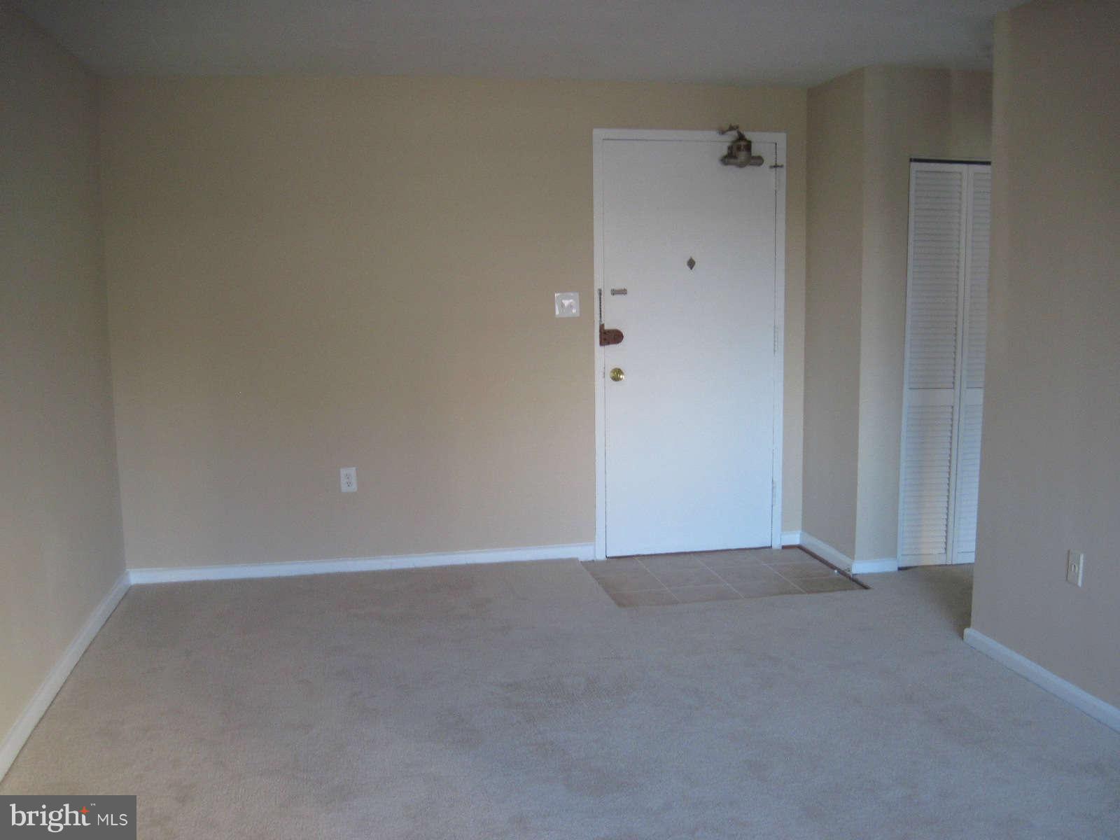 1300 South Arlington Ridge Road, Unit 309 Arlington, VA 22202 - Photo 9 of 14 a view of an empty room