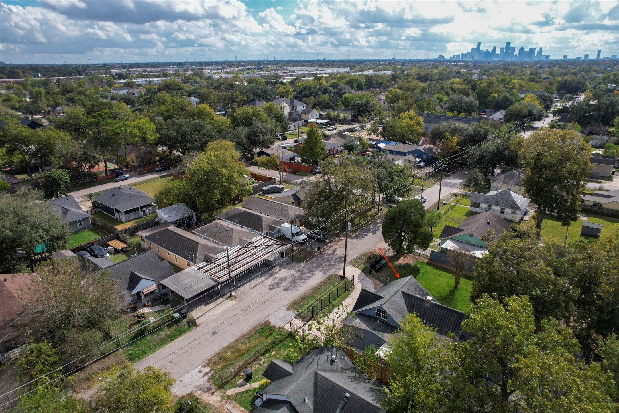 4303 Castor Street Houston, TX 77022 - Photo 40 of 41 an aerial view of residential house with outdoor space