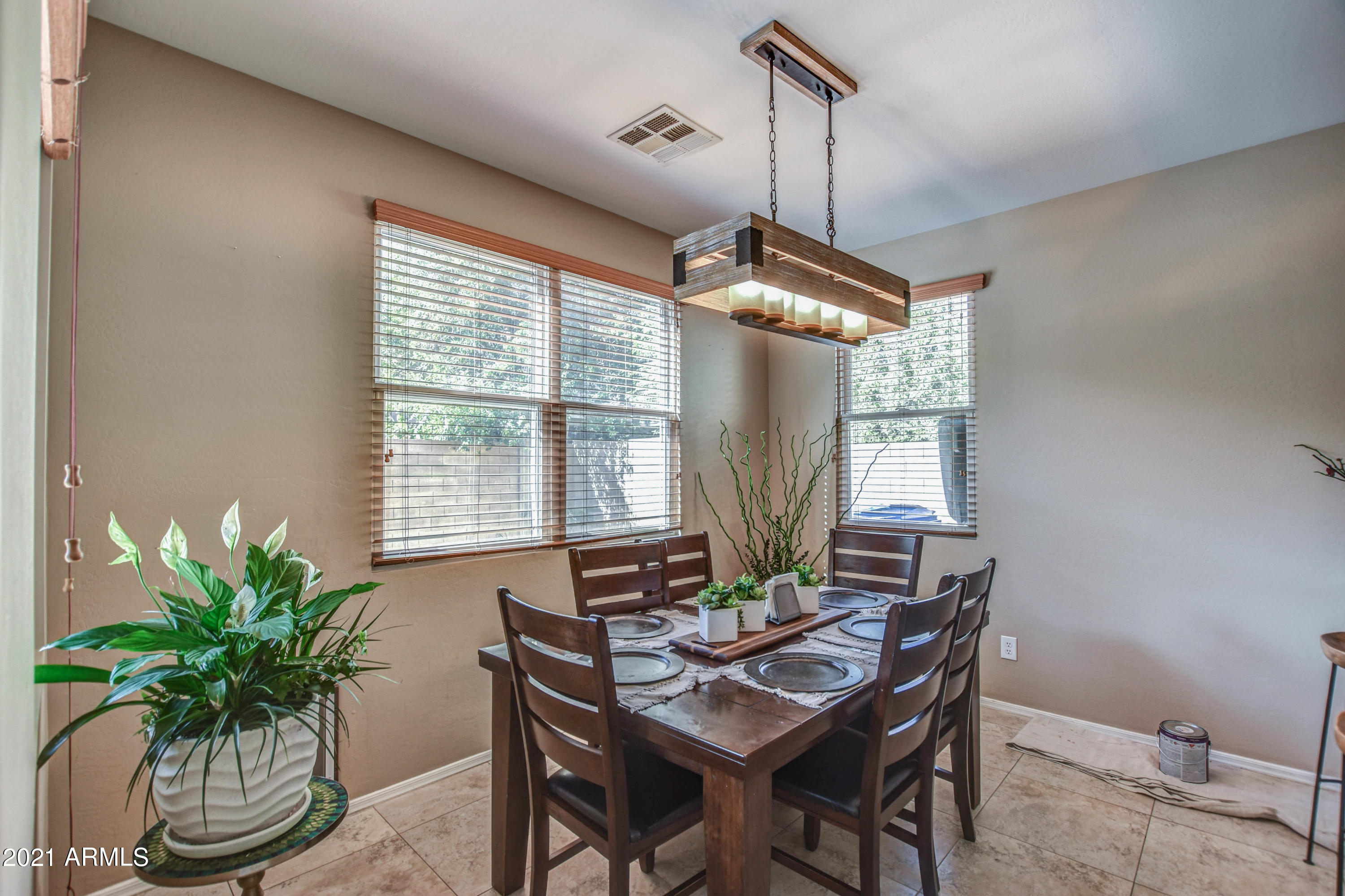 2223 East Fraktur Road Phoenix, AZ 85040 - Photo 17 of 45 EAT IN 1