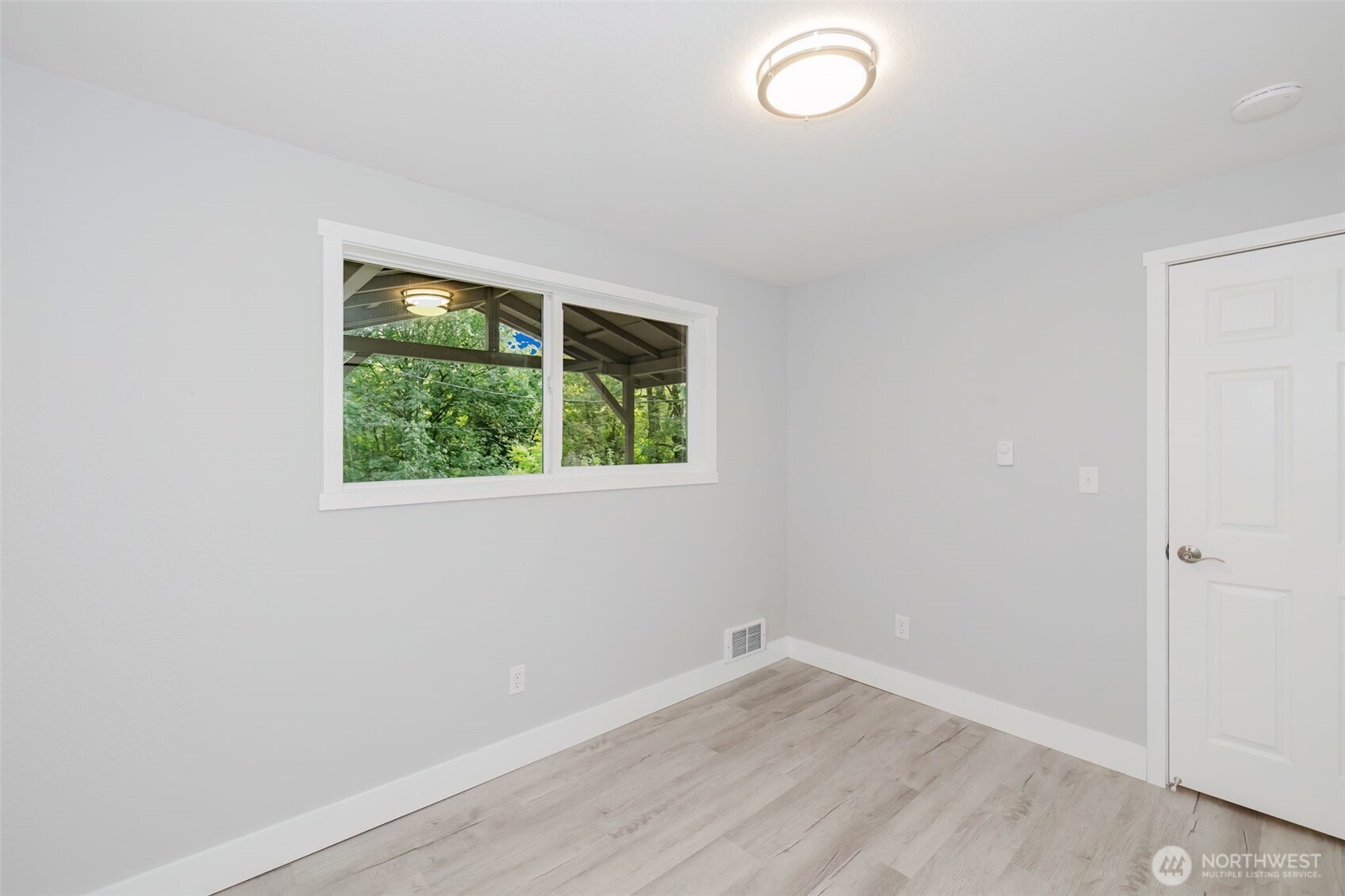 80 East Judy Lane Belfair, WA 98528 - Photo 40 of 40 an empty room with a window