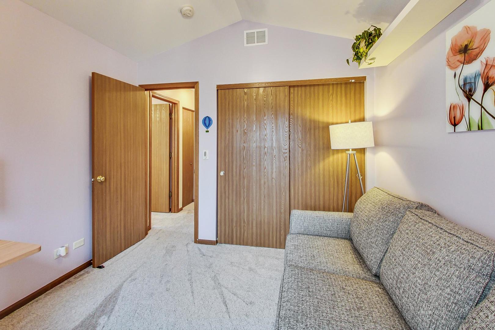 1174 Sweetwater Ridge Lake In The Hills, IL 60156 - Photo 23 of 44