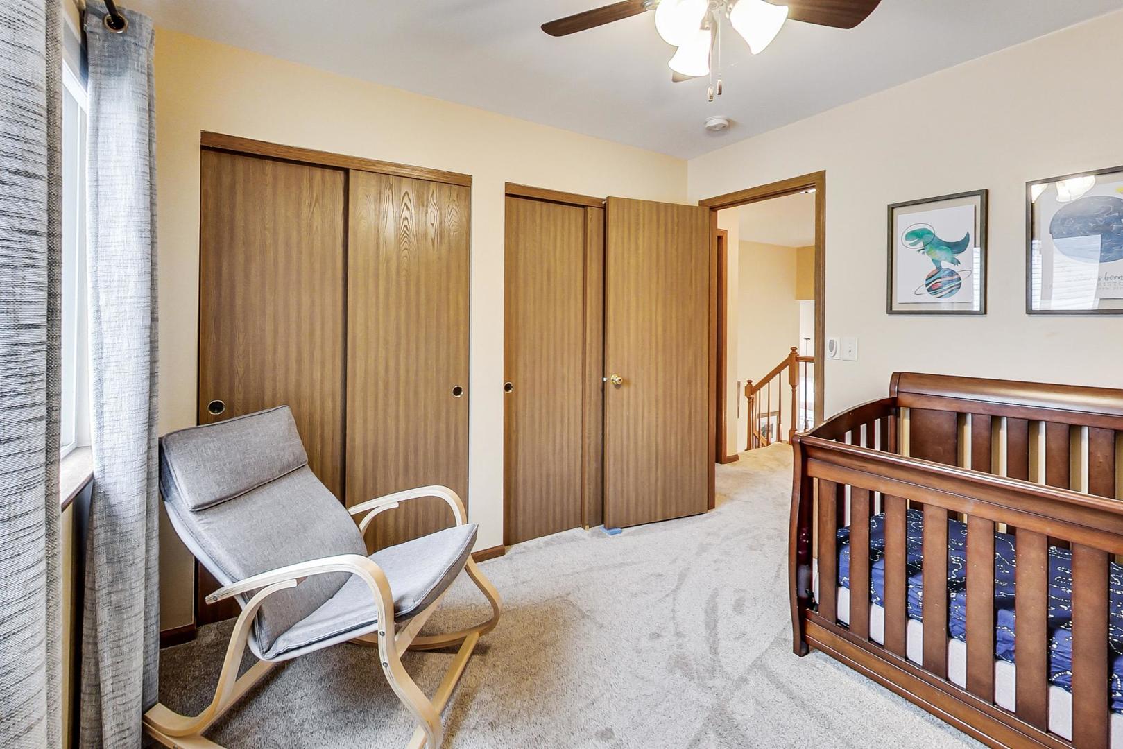 1174 Sweetwater Ridge Lake In The Hills, IL 60156 - Photo 25 of 44