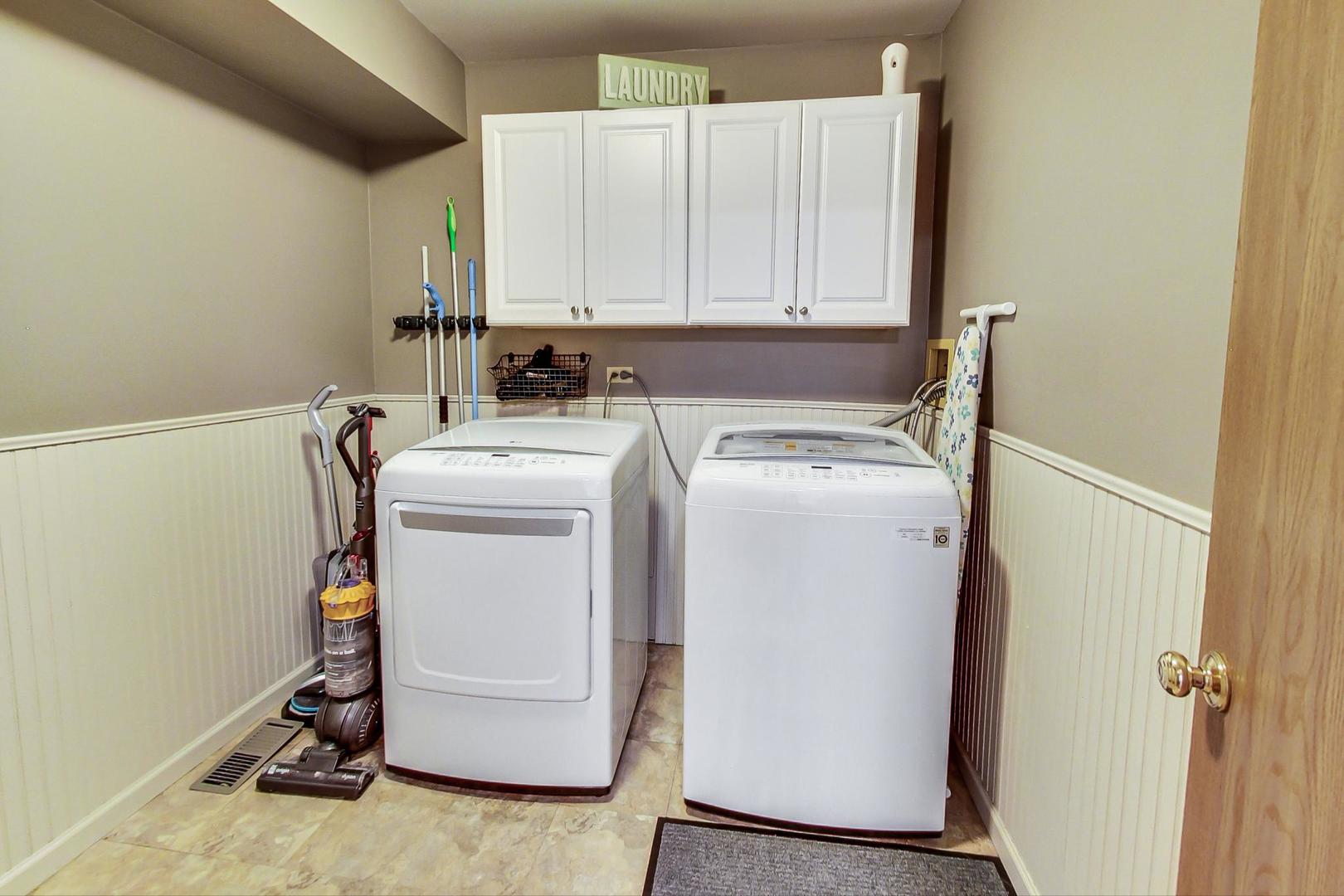 1174 Sweetwater Ridge Lake In The Hills, IL 60156 - Photo 34 of 44