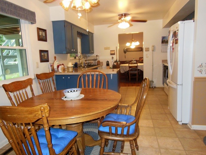 2070 North Nichols Road Flushing, MI 48433 - Photo 11 of 37 31383151-10.JPG