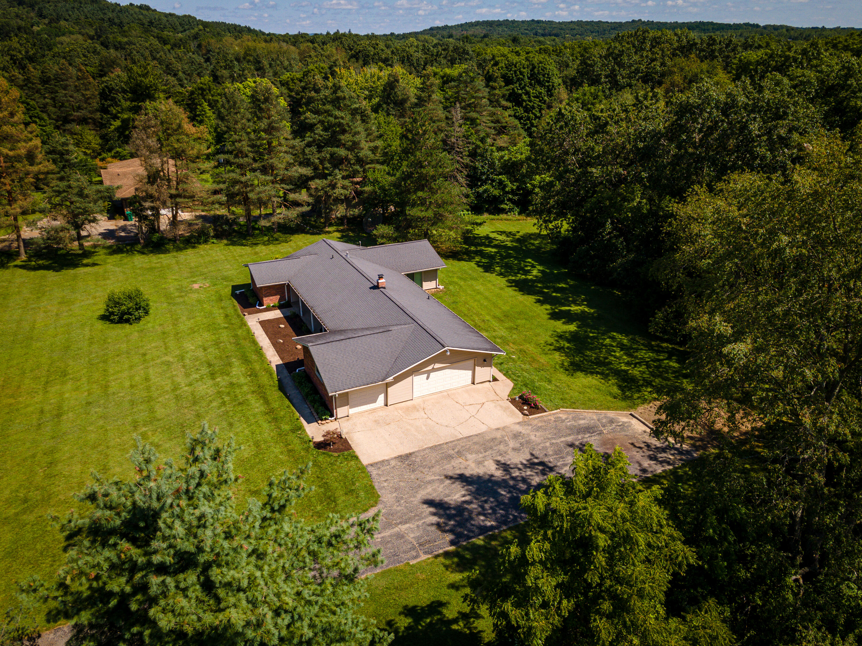 7500 Dexter-Pinckney Road Dexter, MI 48130 - Photo 54 of 67 7500 Dexter-Pinckney Rd Aerials (11 of 1