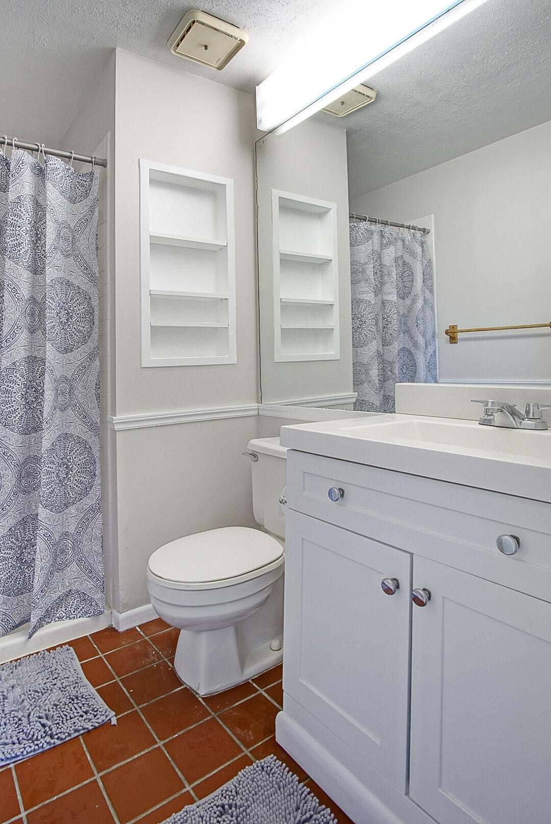4206 Inlet Circle Greenacres, FL 33463 - Photo 18 of 30 a bathroom with a sink toilet and shower