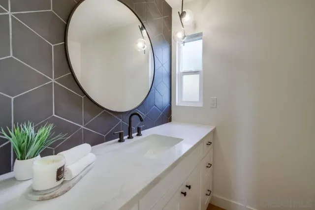 $1,599,000 | 9612 Summit Circle, La Mesa, CA 91941