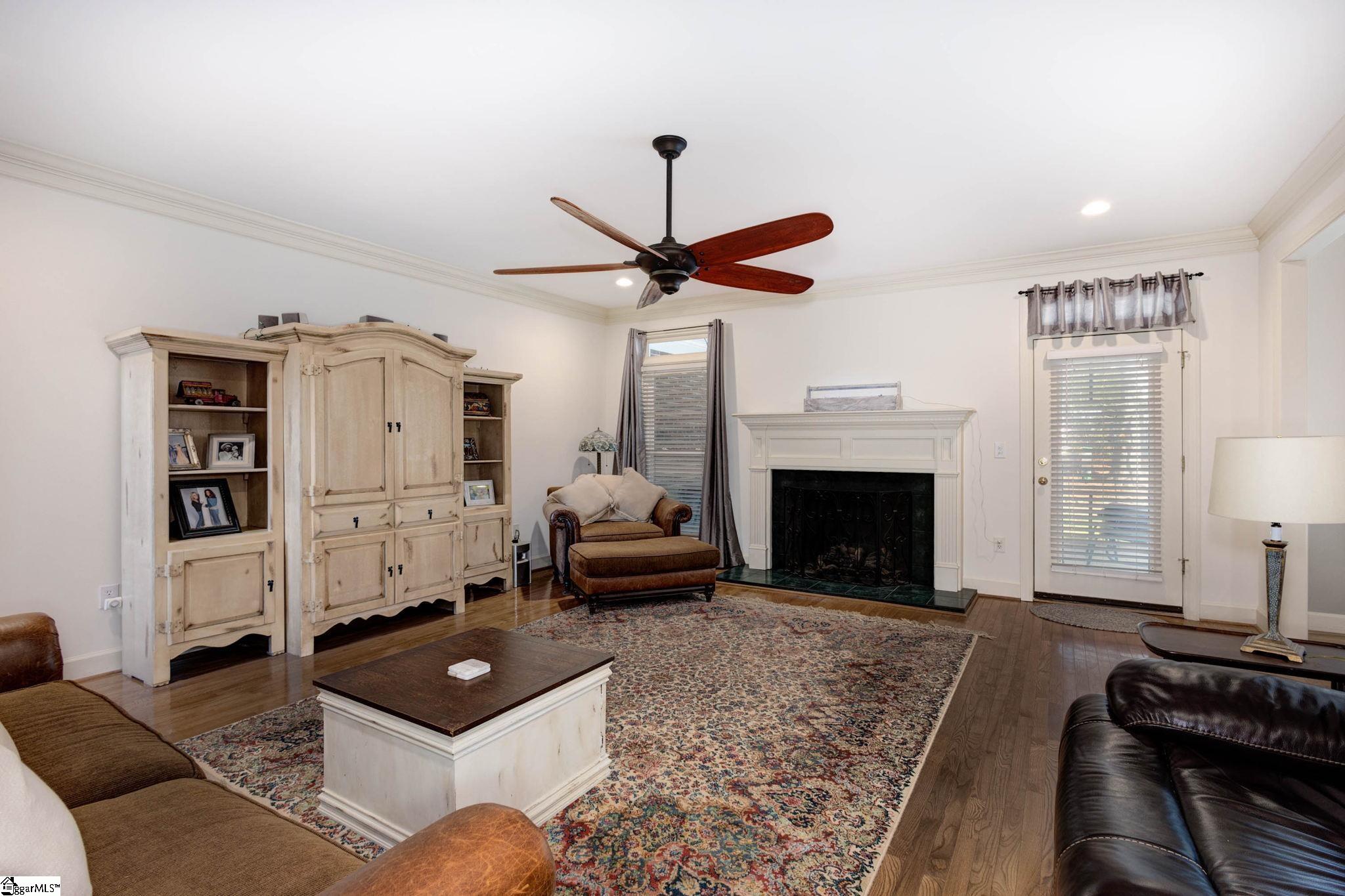 19 Deer Track Road Simpsonville, SC 29681 - Photo 4 of 34 Gallery Image 4