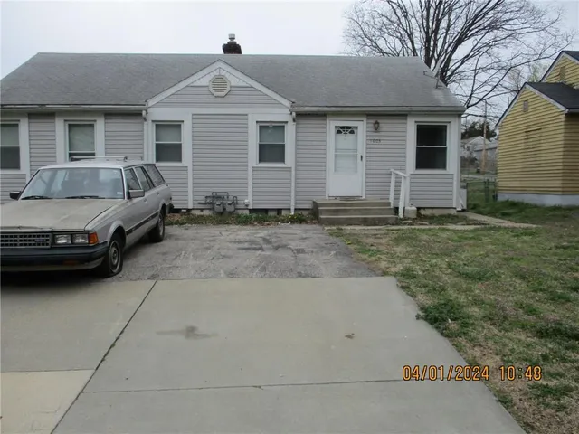 $725 | 1003 North 9th Street, Leavenworth, KS 66048