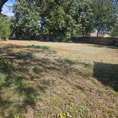 $72,500 | 225 East Archer Street, Jacksboro, TX 76458