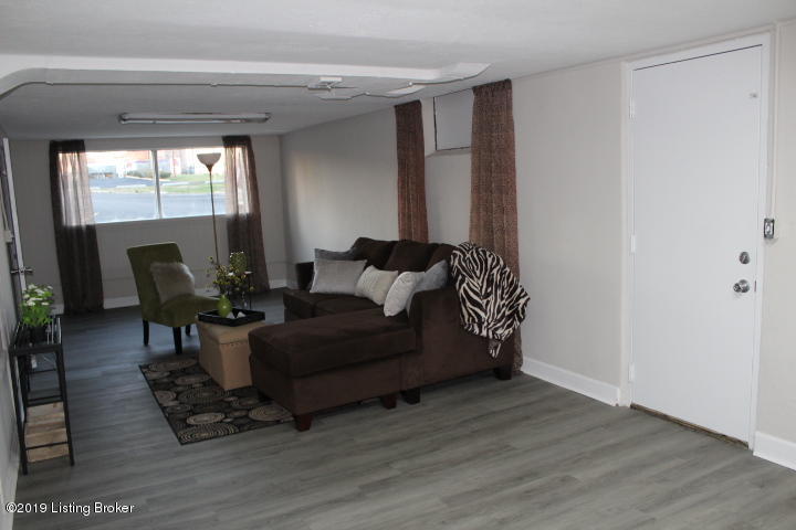 3111 Osprey Road Louisville, KY 40213 - Photo 17 of 26 IMG_7759