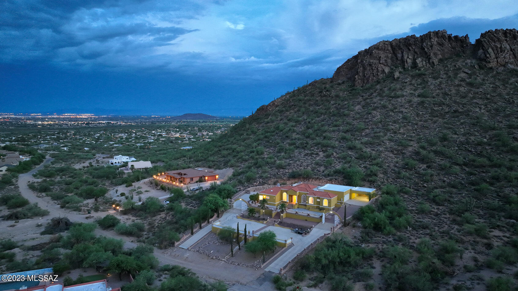 3335 West Drexel Road Tucson, AZ 85746 - Photo 2 of 37 Gallery Image 2