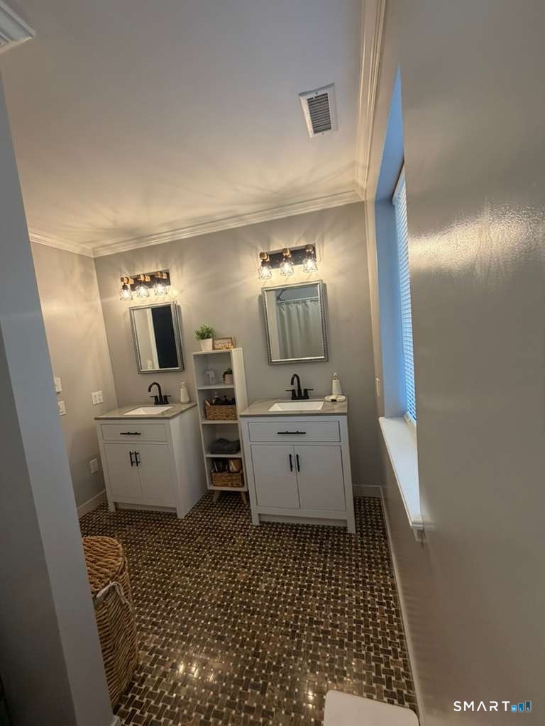 300 Flax Hill Road, Unit 4 Norwalk, CT 06854 - Photo 12 of 20