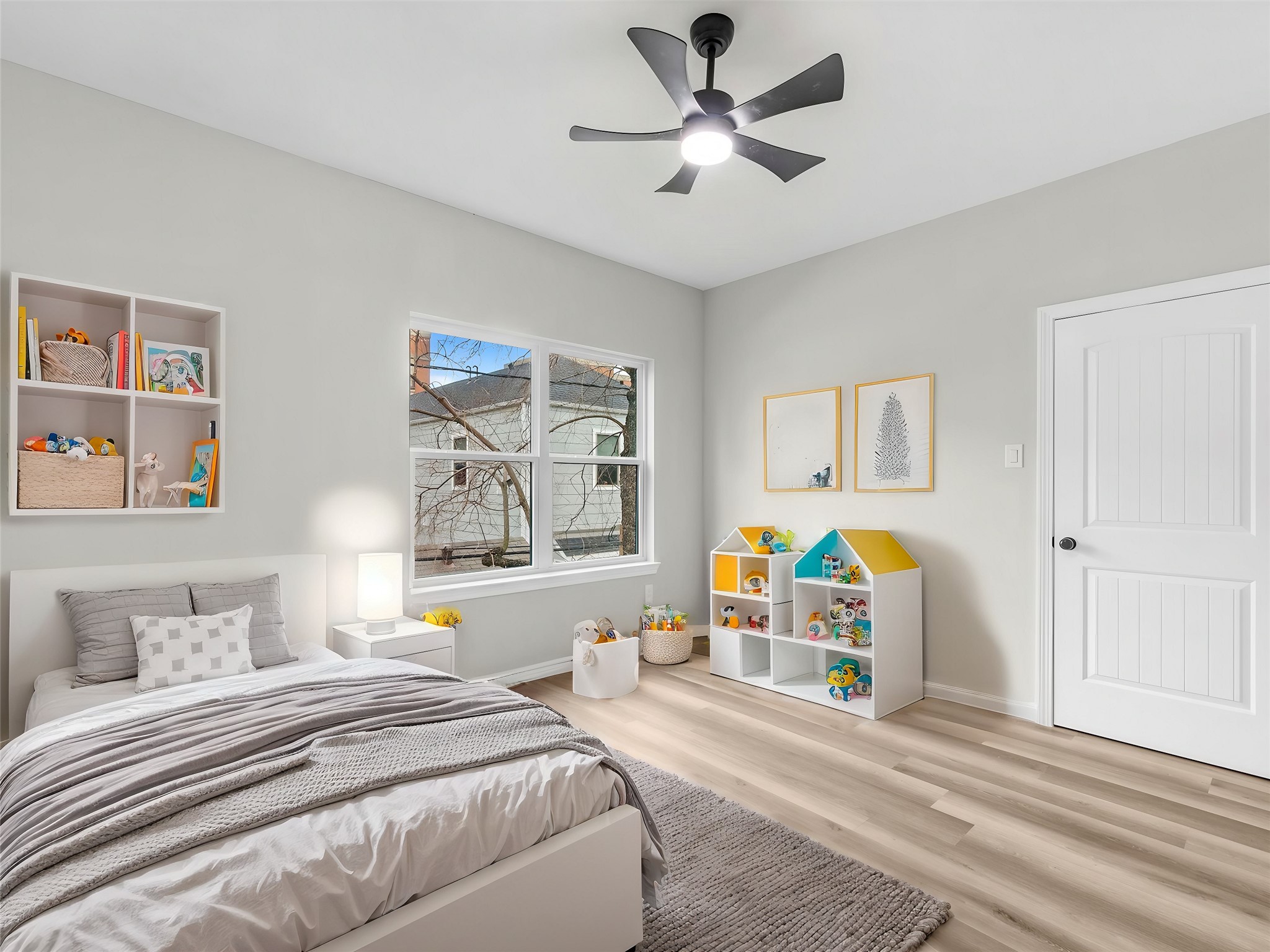 1319 West Bell Street Houston, TX 77019 - Photo 34 of 50 *Note* This photo is virtually staged*