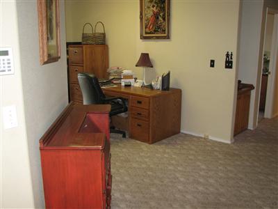 20164 Nicholas Road Prather, CA 93651 - Photo 19 of 67 Office nook