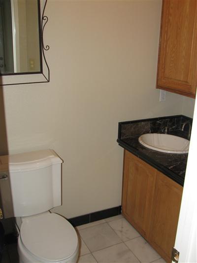 20164 Nicholas Road Prather, CA 93651 - Photo 26 of 67 Half bath off mud room