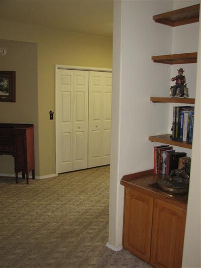 20164 Nicholas Road Prather, CA 93651 - Photo 35 of 67 Lots of storage in office nook
