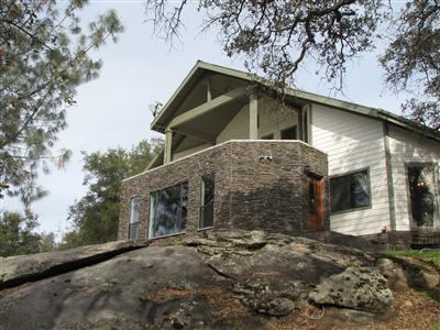 20164 Nicholas Road Prather, CA 93651 - Photo 49 of 67 Enjoy the scenery from the downstairs den/bar area with above patio off master bedroom (to be fenced soon)