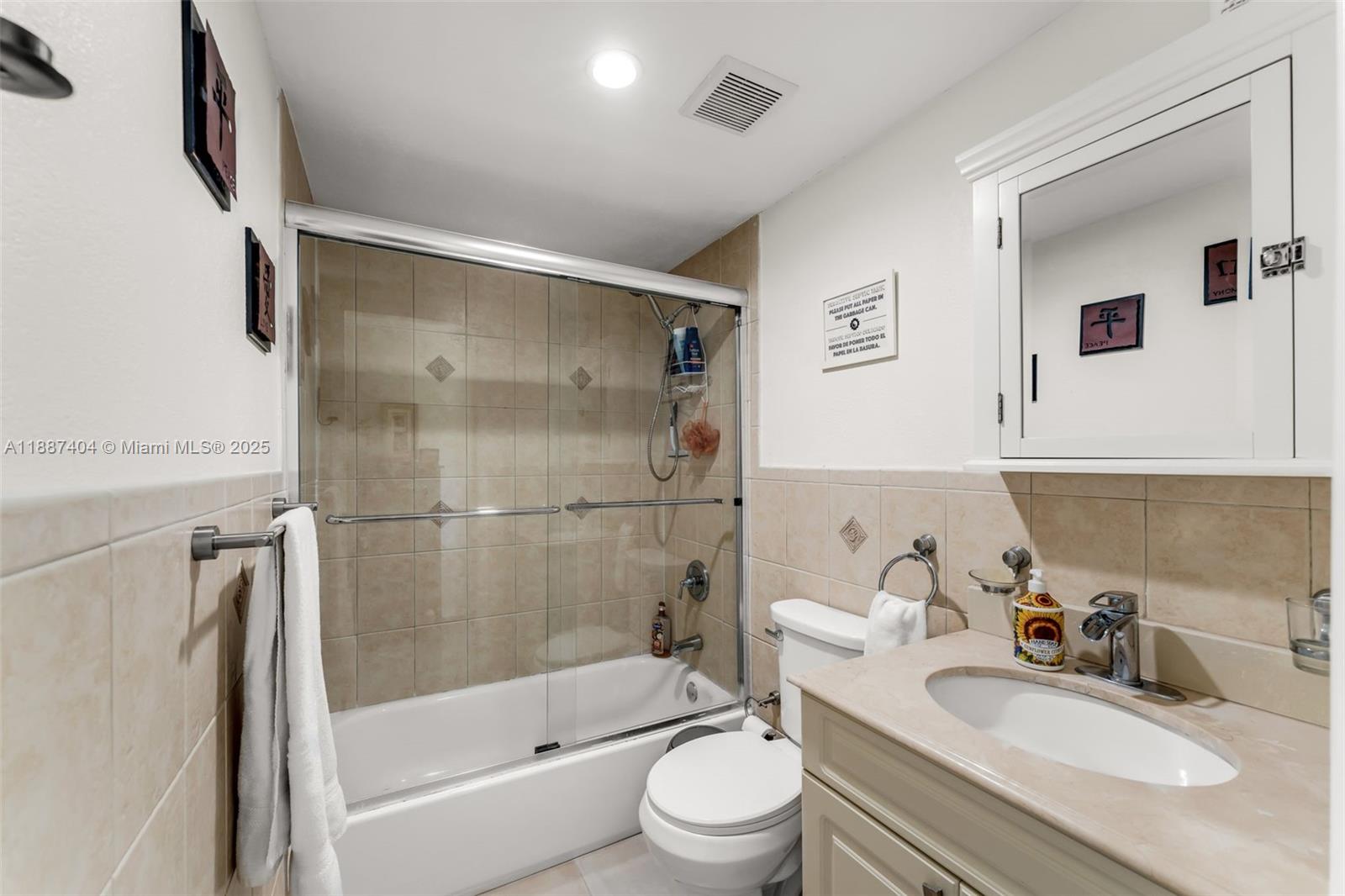 20230 Southwest 184th Street Miami, FL 33187 - Photo 16 of 42 #3 CABANA BATH