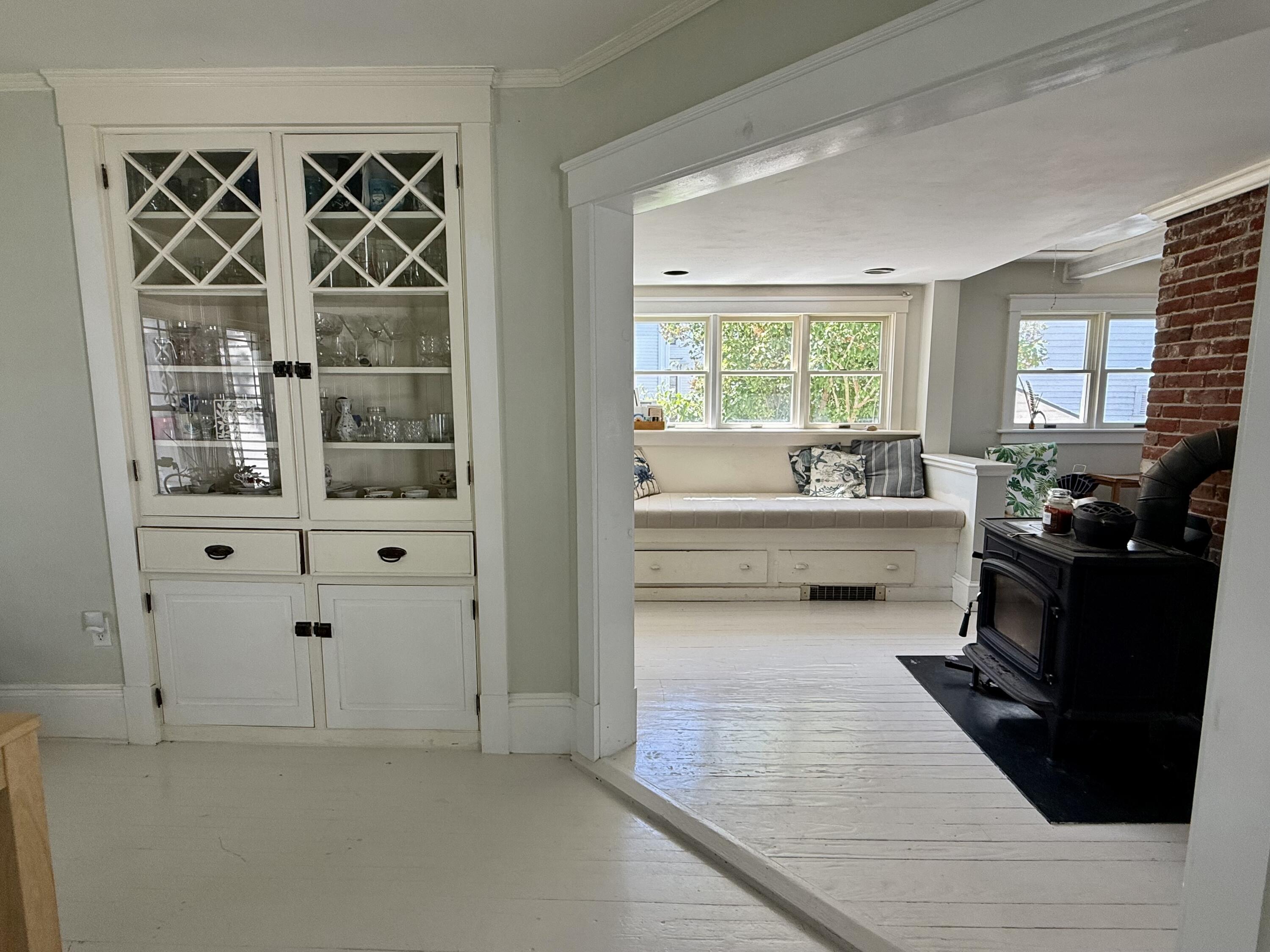 8 Pleasant Street Vinalhaven, ME 04863 - Photo 10 of 36 IMG_8201