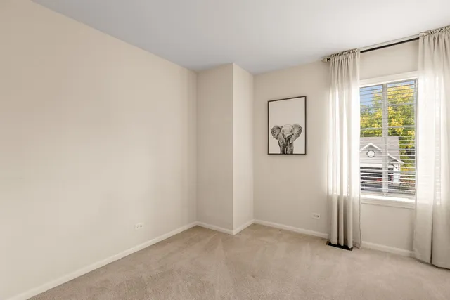 $389,900 | 344 Rock Hall Circle, Grayslake, IL 60030