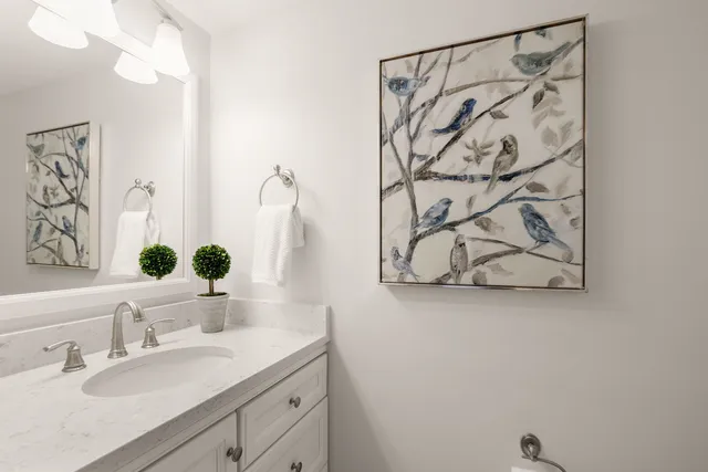 $389,900 | 344 Rock Hall Circle, Grayslake, IL 60030