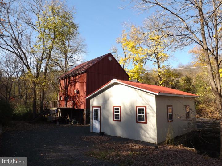 776 Kintner Road Kintnersville, PA 18930 - Photo 11 of 25 Gallery Image 11