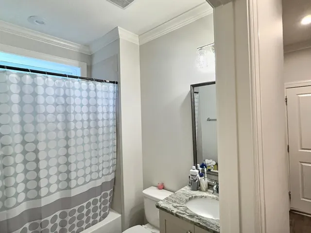 $3,600 | 370 Boone Street, Chapel Hill, NC 27516