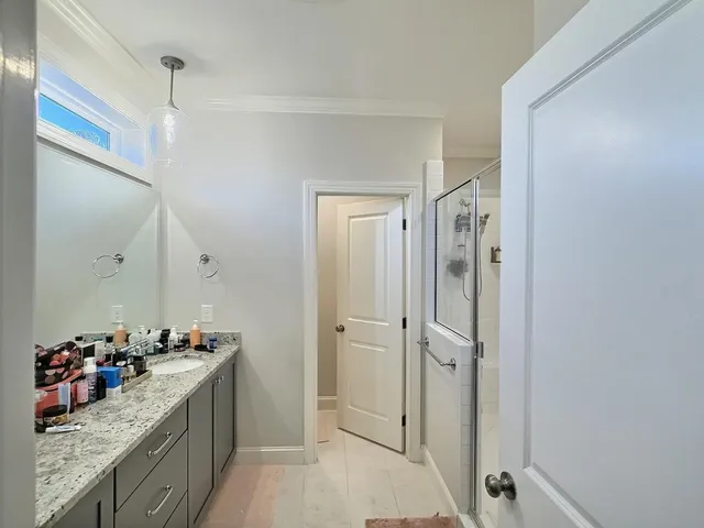 $3,600 | 370 Boone Street, Chapel Hill, NC 27516