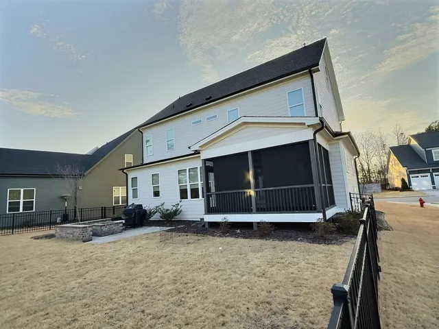 $3,600 | 370 Boone Street, Chapel Hill, NC 27516