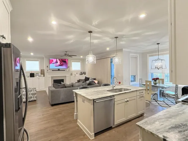 $3,600 | 370 Boone Street, Chapel Hill, NC 27516