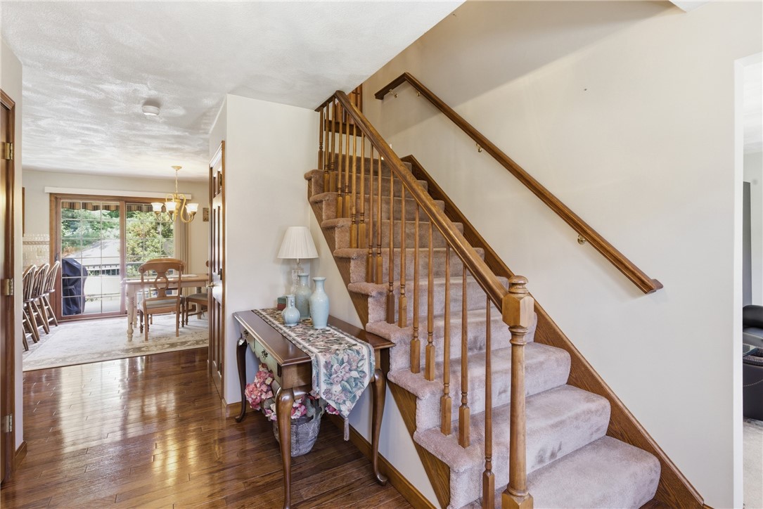 4 High Ridge Drive Lincoln, RI 02865 - Photo 3 of 45