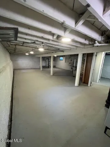 $319,900 | 63 Holmes Court, Albany, NY 12209