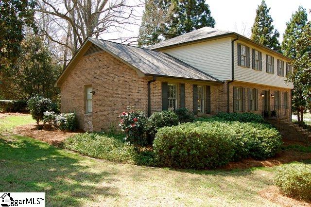 229 Sugar Creek Road Greer, SC 29650 - Photo 3 of 36 Gallery Image 3