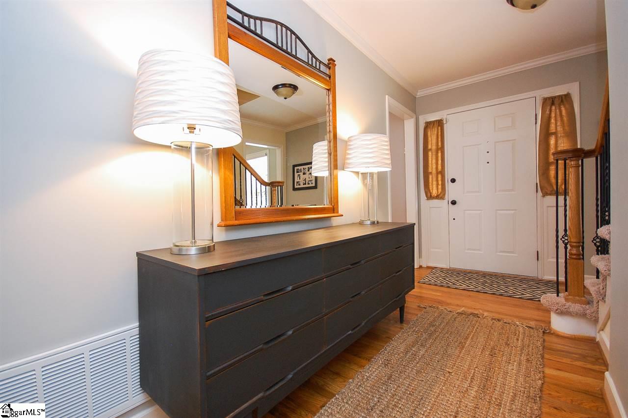 229 Sugar Creek Road Greer, SC 29650 - Photo 4 of 36 Gallery Image 4