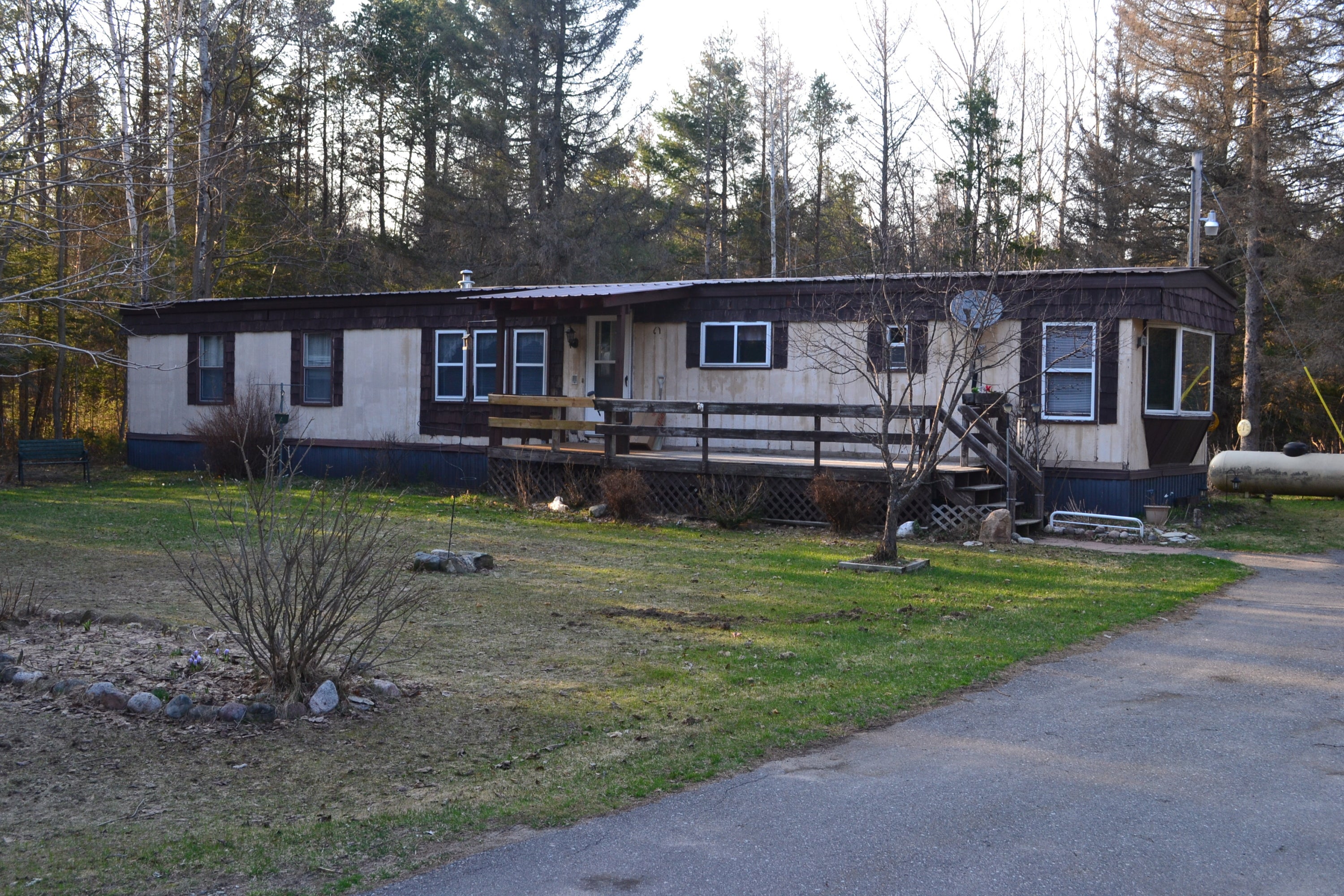 146 West 20 Mile Road Dafter, MI 49724 - Photo 1 of 28 Gallery Image 1