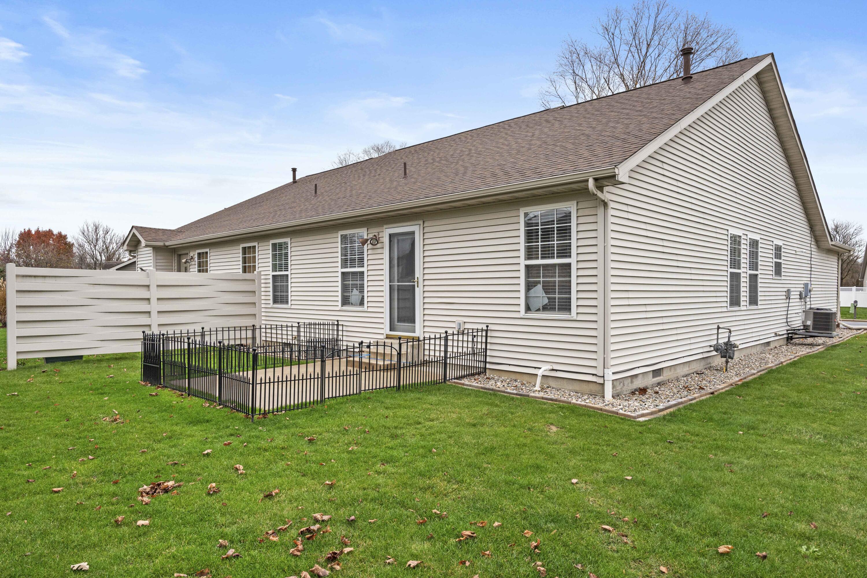 1109 Pine Creek Road Valparaiso, IN 46383 - Photo 13 of 13 3000x2001