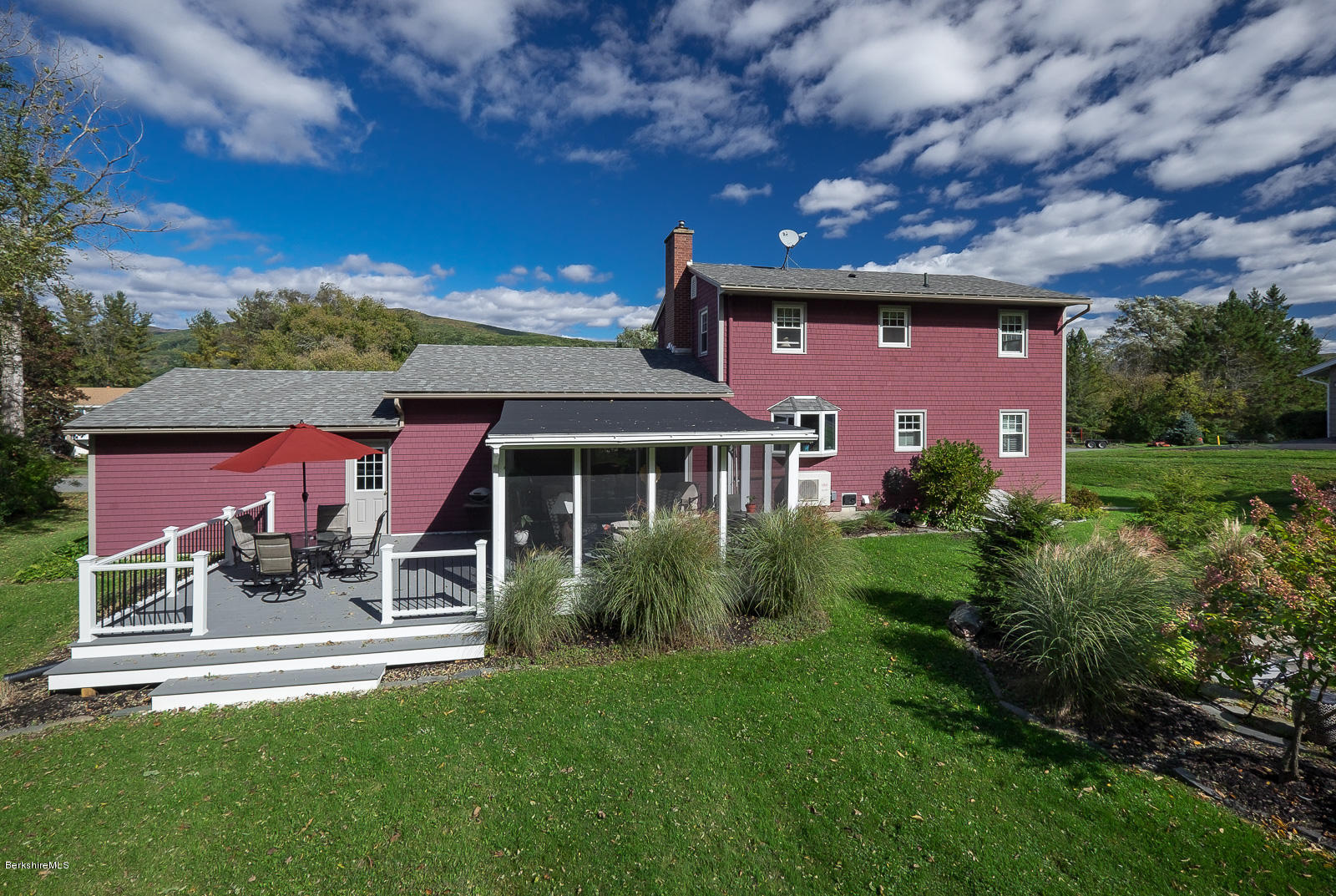 85 Cobbleview Road Williamstown, MA 01267 - Photo 3 of 24 85-Cobble-View-Web-3