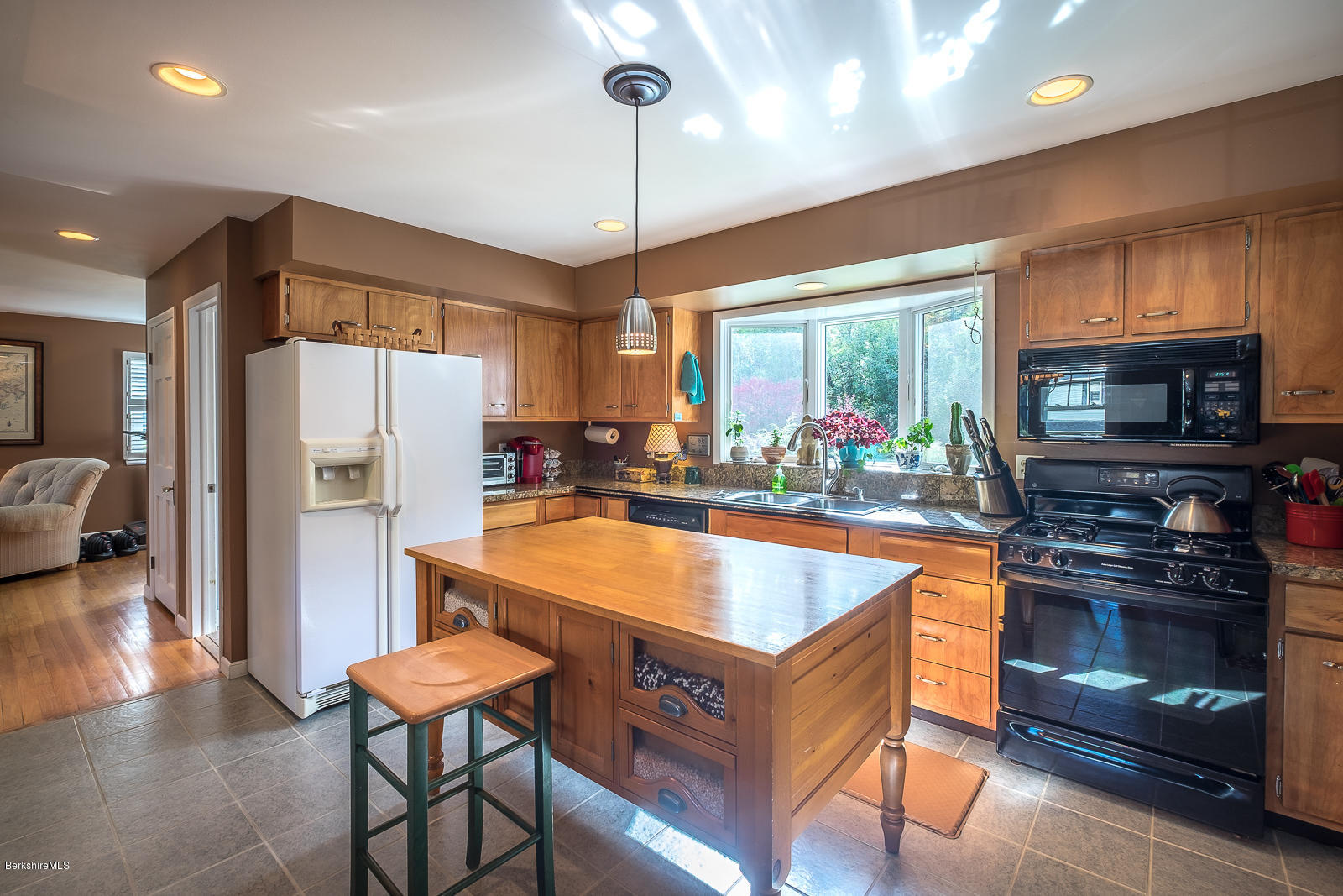 85 Cobbleview Road Williamstown, MA 01267 - Photo 8 of 24 85-Cobble-View-Web-8