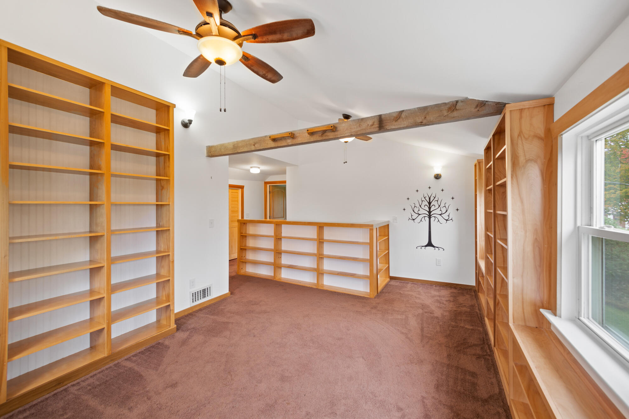 226 Snakeroot Road Pittsfield, ME 04967 - Photo 24 of 42 Library