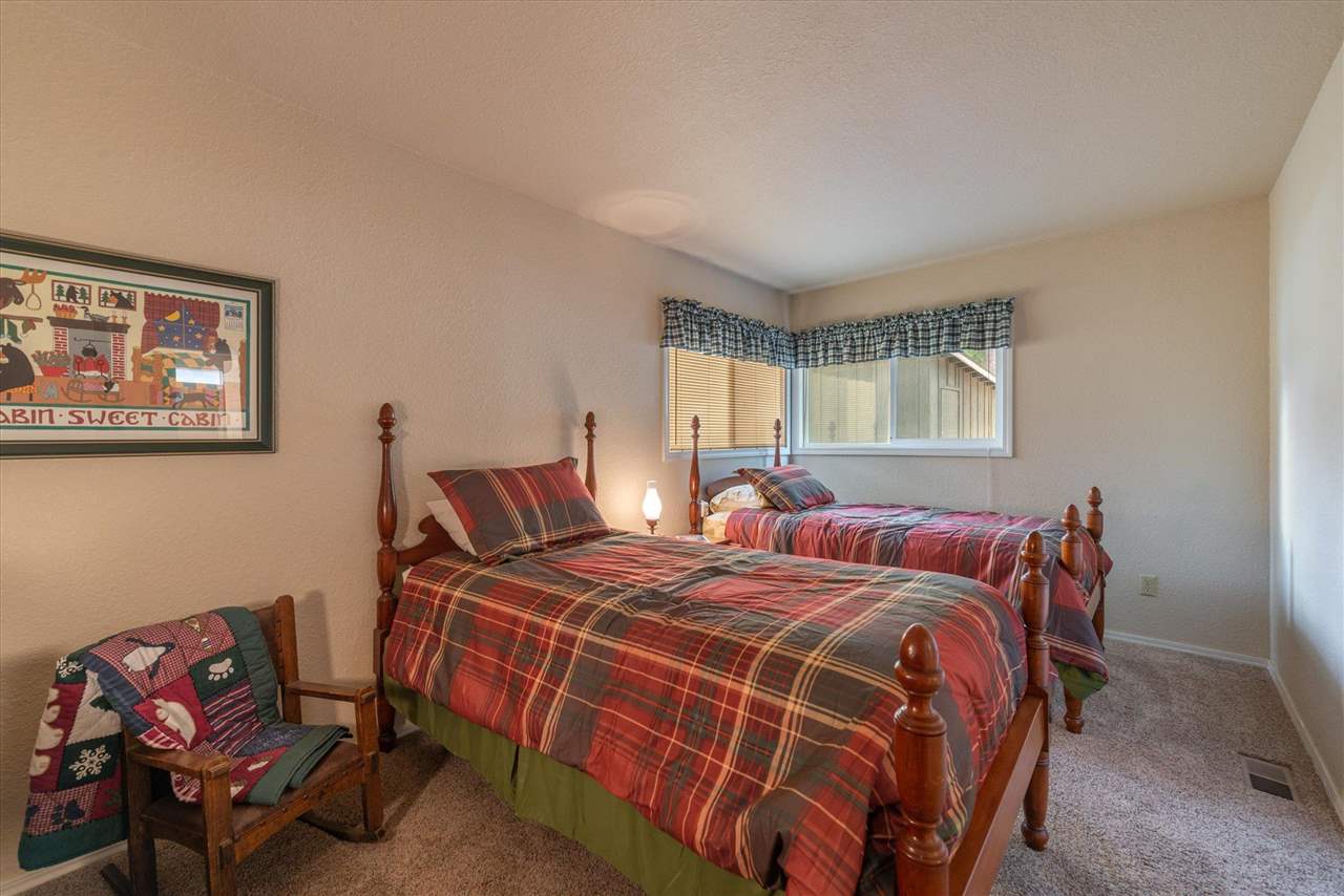 10477 Washoe Road Truckee, CA 96161 - Photo 12 of 21