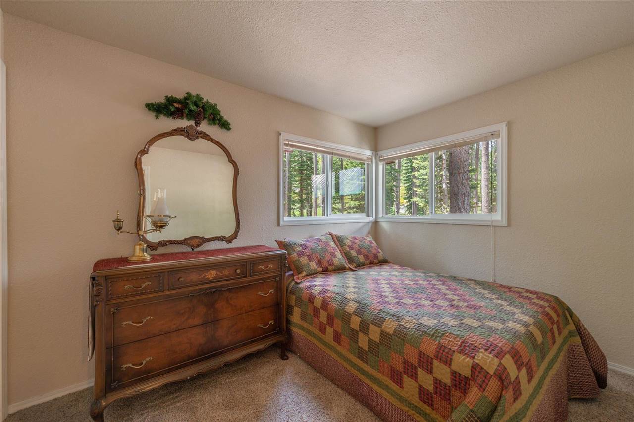 10477 Washoe Road Truckee, CA 96161 - Photo 13 of 21