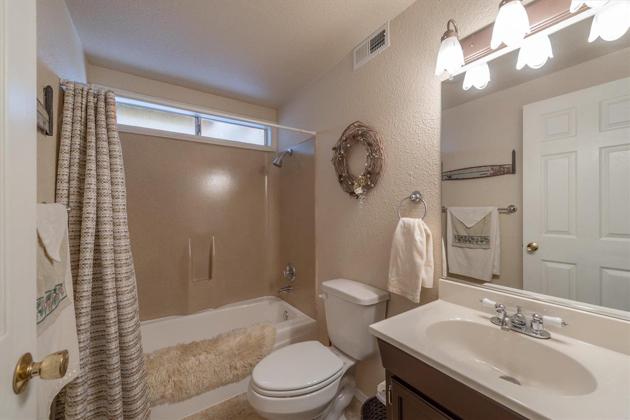 10477 Washoe Road Truckee, CA 96161 - Photo 14 of 21